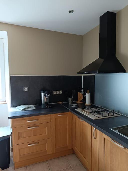 Appartement 2 A 4 Personnes Antraigues Exteriör bild